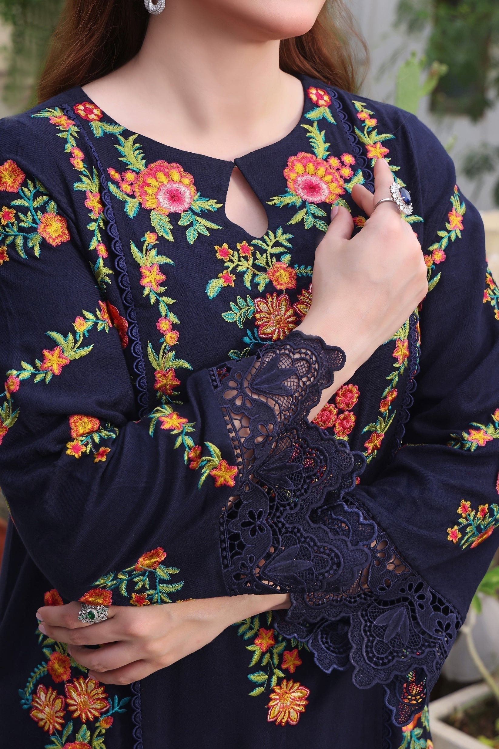 3PC DHANAK EMBROIDERED SHIRT WITH COURTRAI PRINTED SHAWL & TROUSER  V676